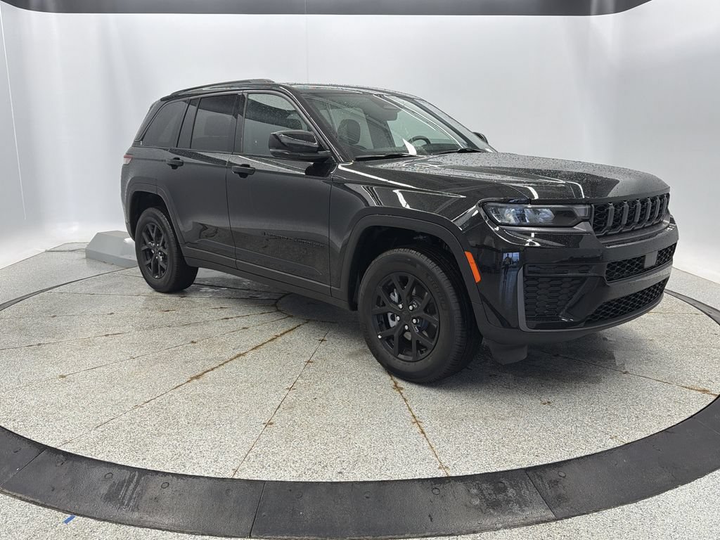 Used 2026 Jeep Grand Cherokee Altitude AWD/4WD image 6