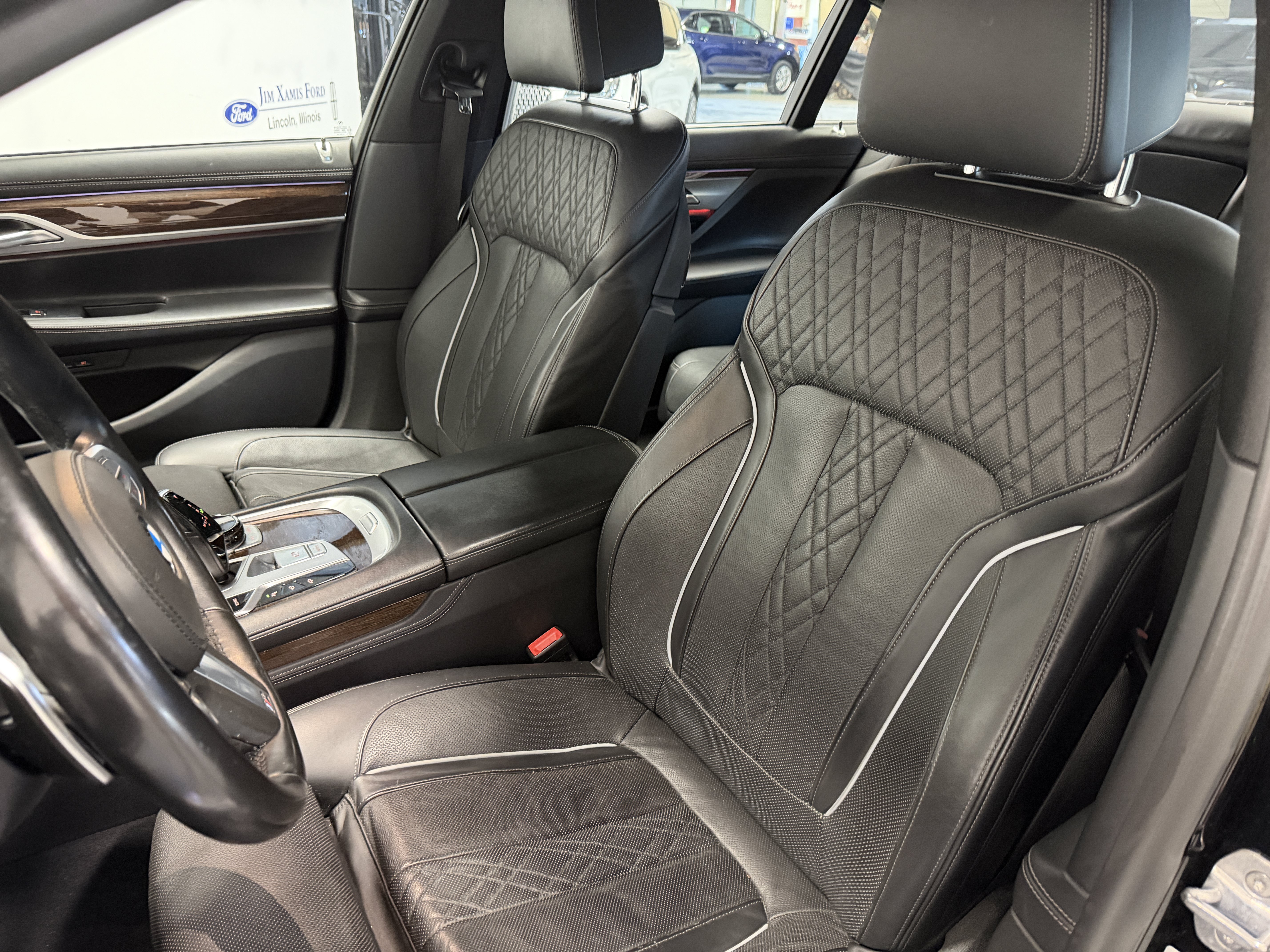 Used 2020 BMW 750i xDrive w/ Executive Package AWD/4WD image 22