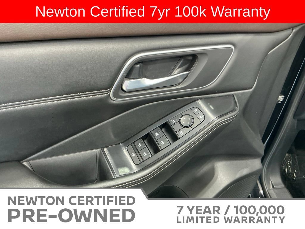 Used 2021 Nissan Rogue SV w/ Premium Package FWD image 38