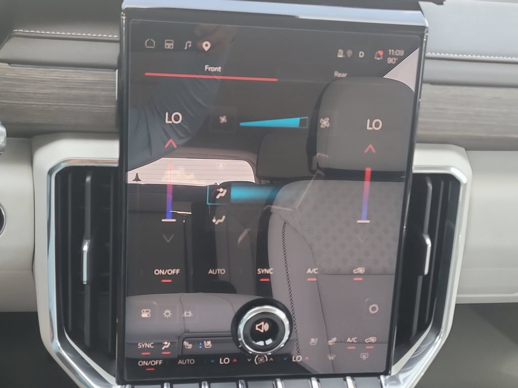 Used 2025 GMC Acadia Denali w/ LPO, Floor Liner Package FWD image 25