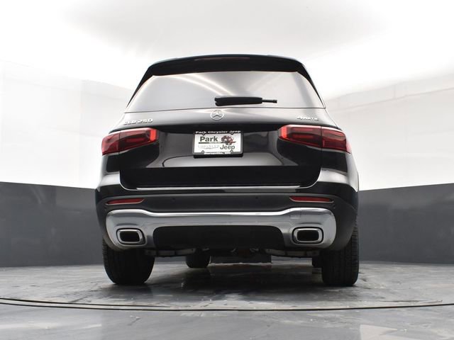 Used 2025 Mercedes-Benz GLB 250 4MATIC image 23