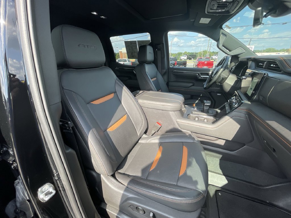 Certified 2024 GMC Sierra 1500 AT4 w/ Technology Package AWD/4WD image 29
