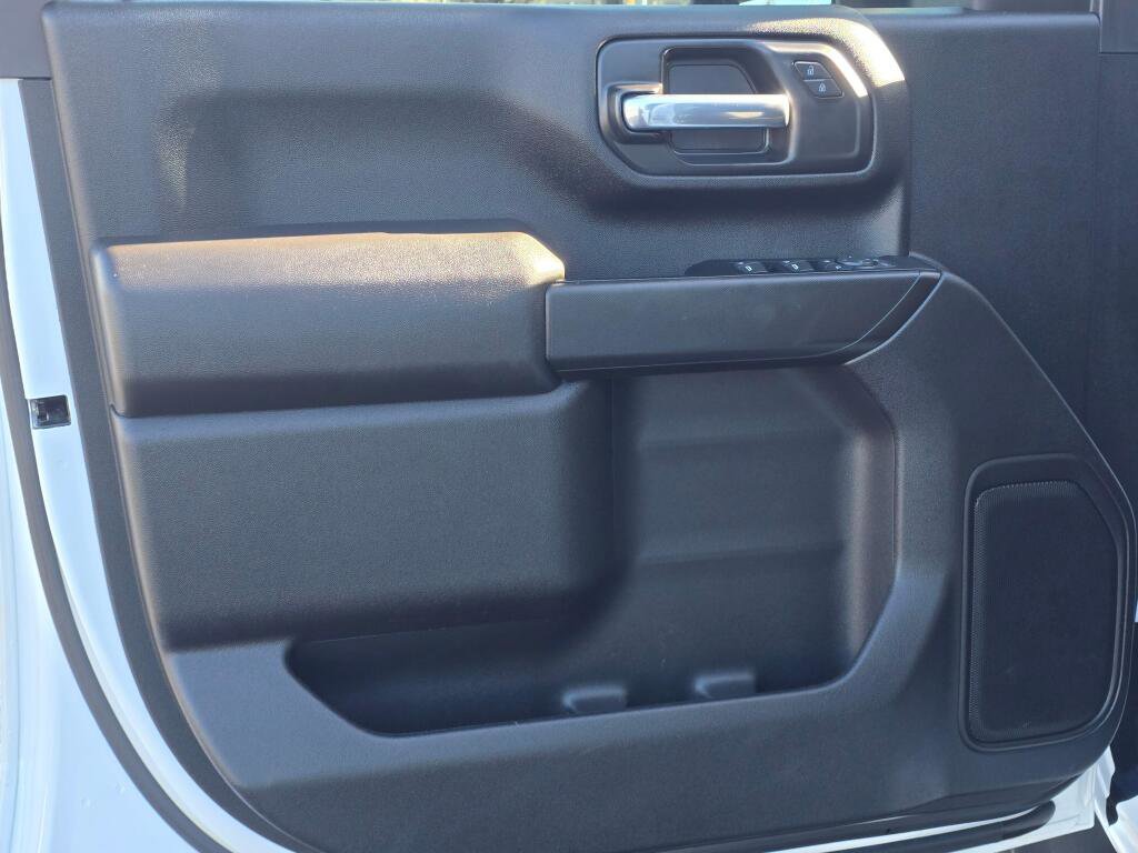 Used 2024 Chevrolet Silverado 2500 Custom w/ Custom Value Package image 35