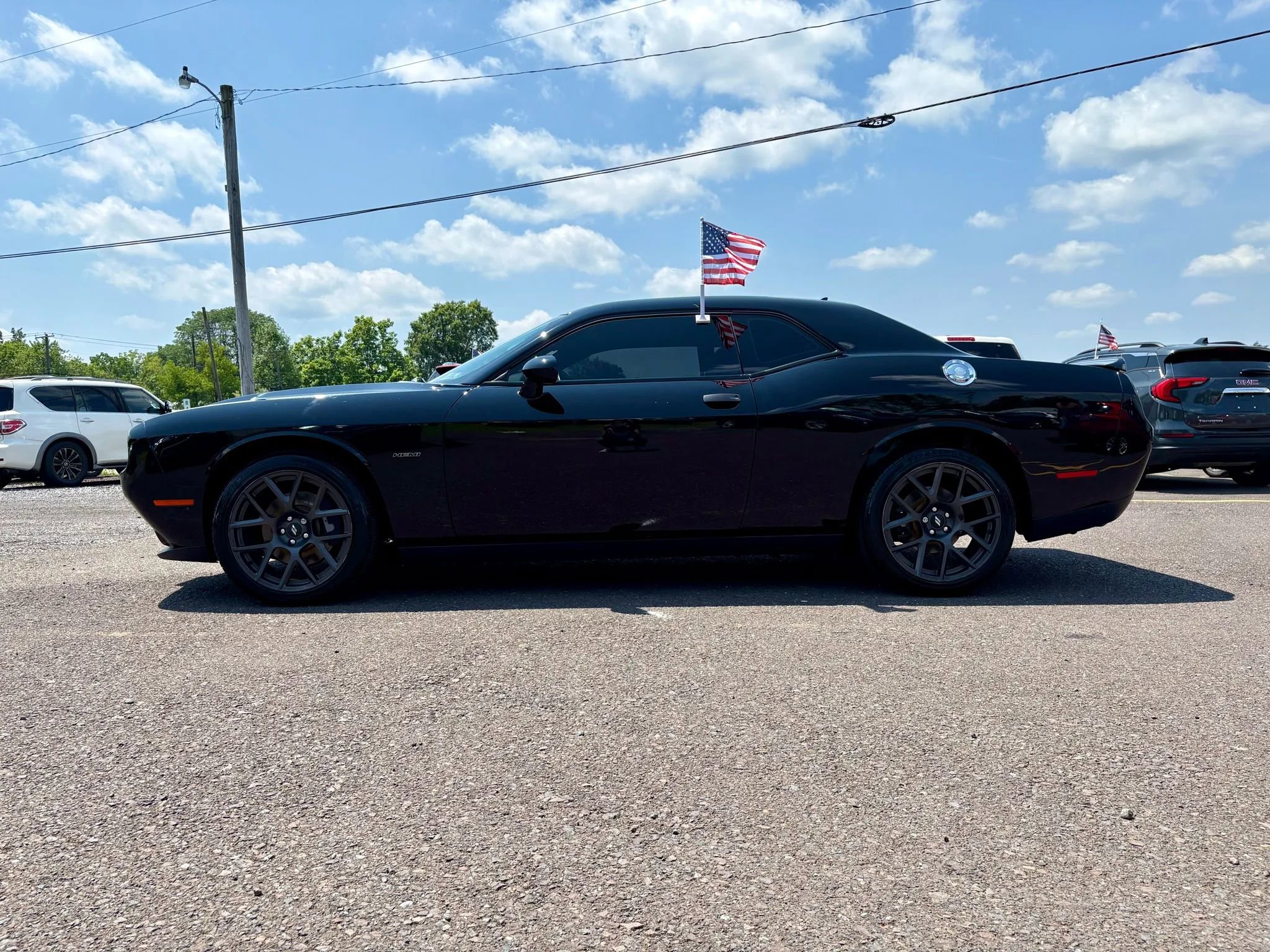 Used 2018 Dodge Challenger R/T w/ Sound Group RWD image 2