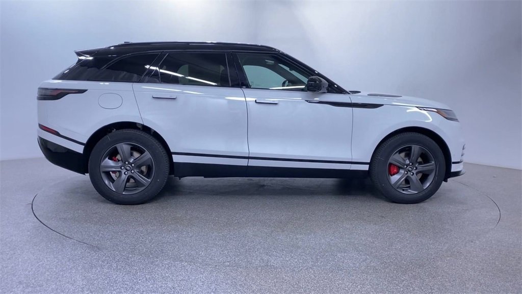 Used 2025 Land Rover Range Rover Velar Dynamic SE image 9