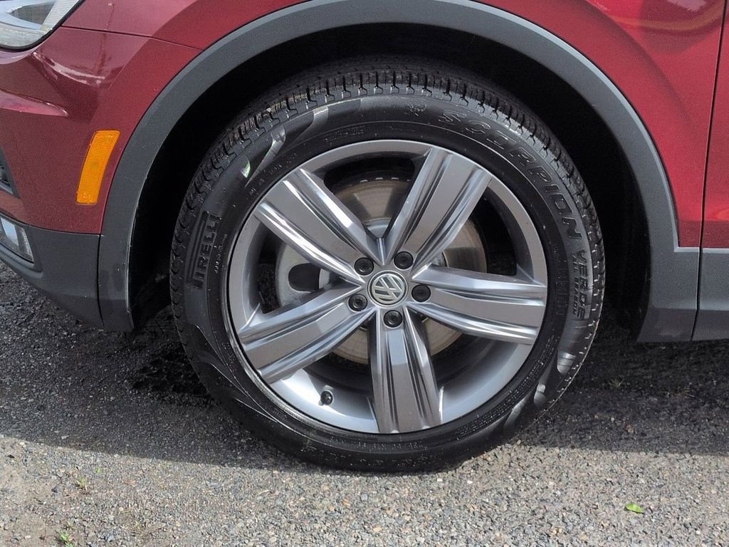 Used 2020 Volkswagen Tiguan SEL w/ 3rd Row Seat Package AWD/4WD image 33