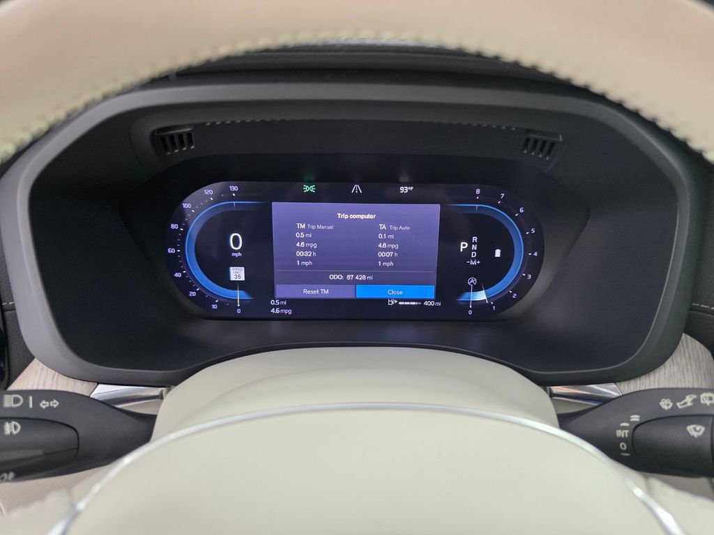 Used 2022 Volvo XC60 B5 Inscription w/ Protection Package Premier image 21