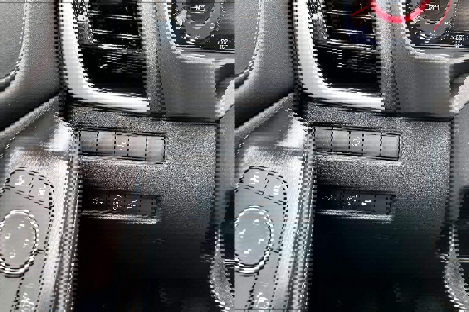 Used 2026 Nissan Rogue SL AWD/4WD image 34