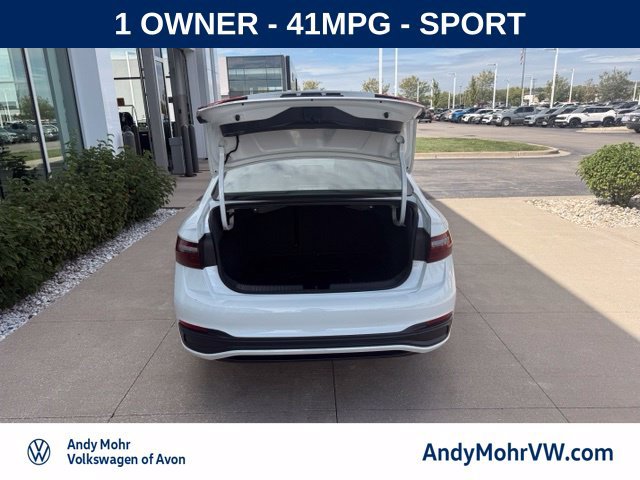 Used 2022 Volkswagen Jetta Sport FWD image 8