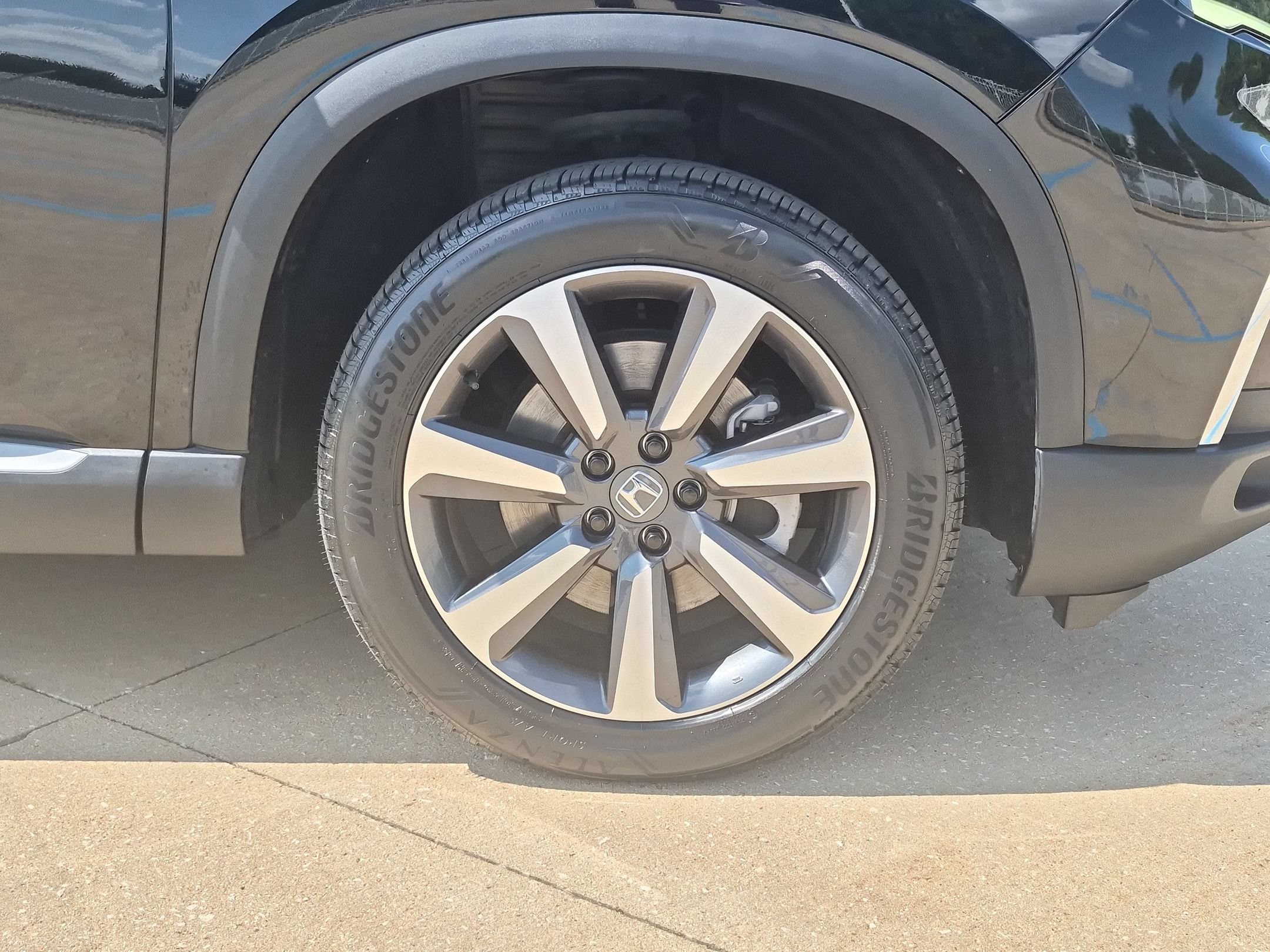 Certified 2025 Honda Pilot Elite image 36