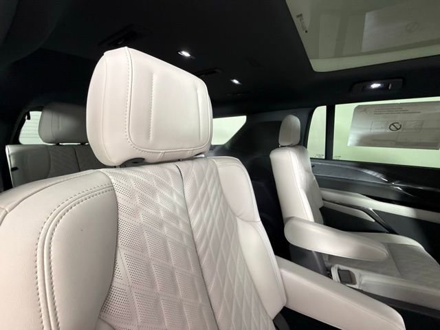 New 2026 Cadillac Escalade IQL Sport 1 w/ LPO, Floor Liner Package image 30