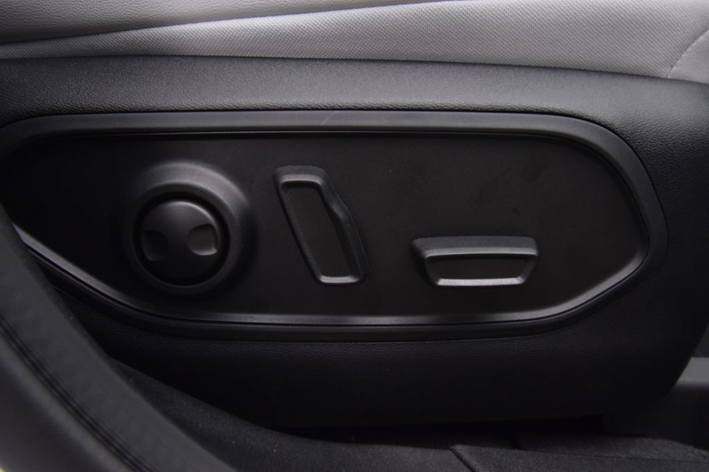 New 2026 Jeep Cherokee Limited AWD/4WD image 23