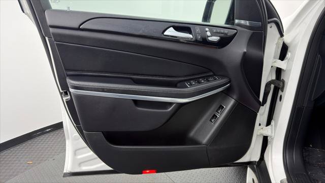 Used 2017 Mercedes-Benz GLS 550 4MATIC w/ Driver Assistance Package image 14