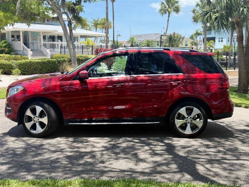 Used 2016 Mercedes-Benz GLE 350 image 2
