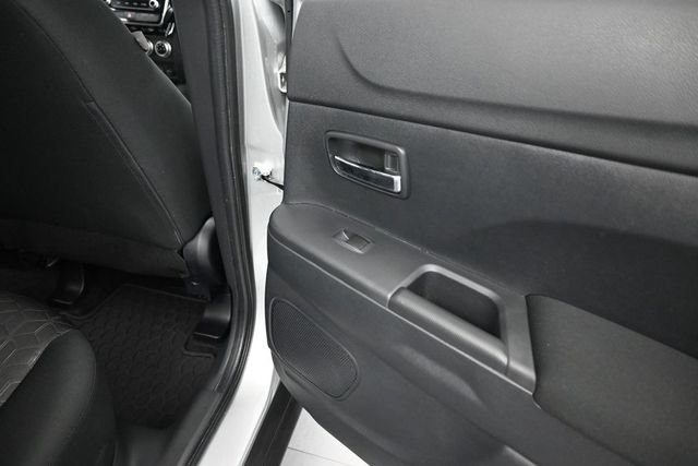Used 2026 Mitsubishi Outlander Sport LE AWD/4WD image 20
