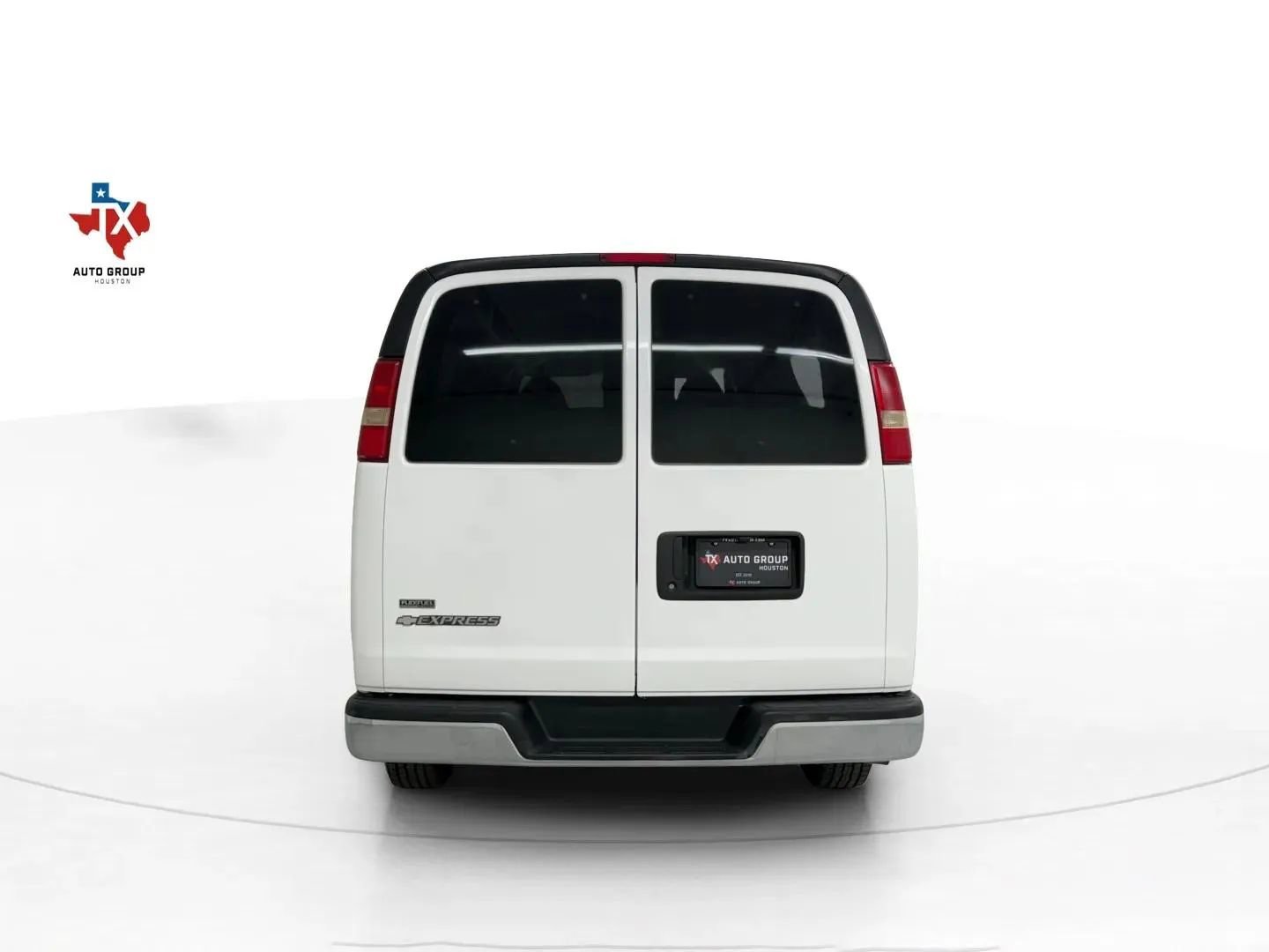 Used 2012 Chevrolet Express 3500 LT w/ LT Preferred Equipment Group image 8