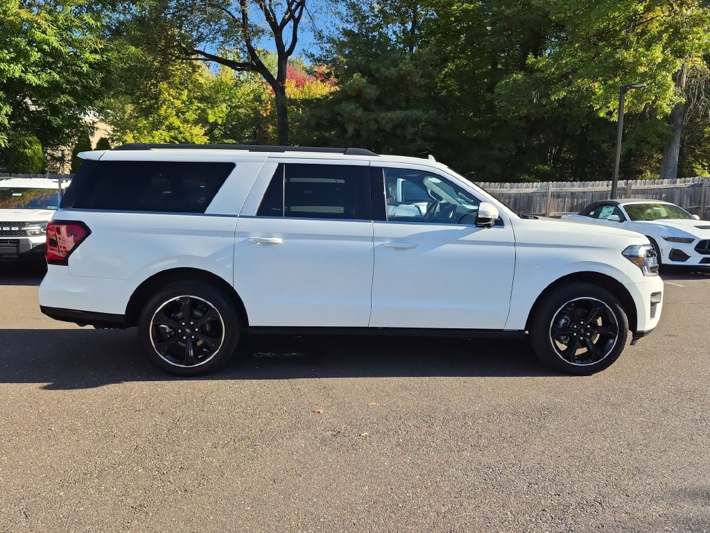 Used 2023 Ford Expedition Max Limited AWD/4WD image 15
