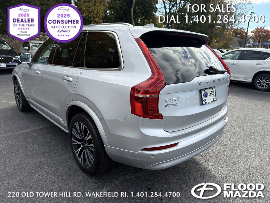 Used 2022 Volvo XC90 T6 Momentum w/ Advanced Package image 5