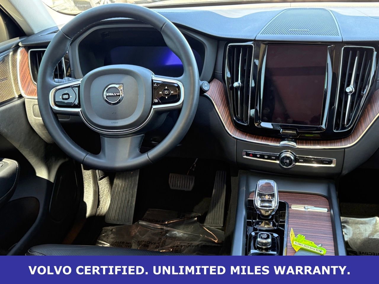 Certified 2024 Volvo XC60 B5 Ultimate image 15