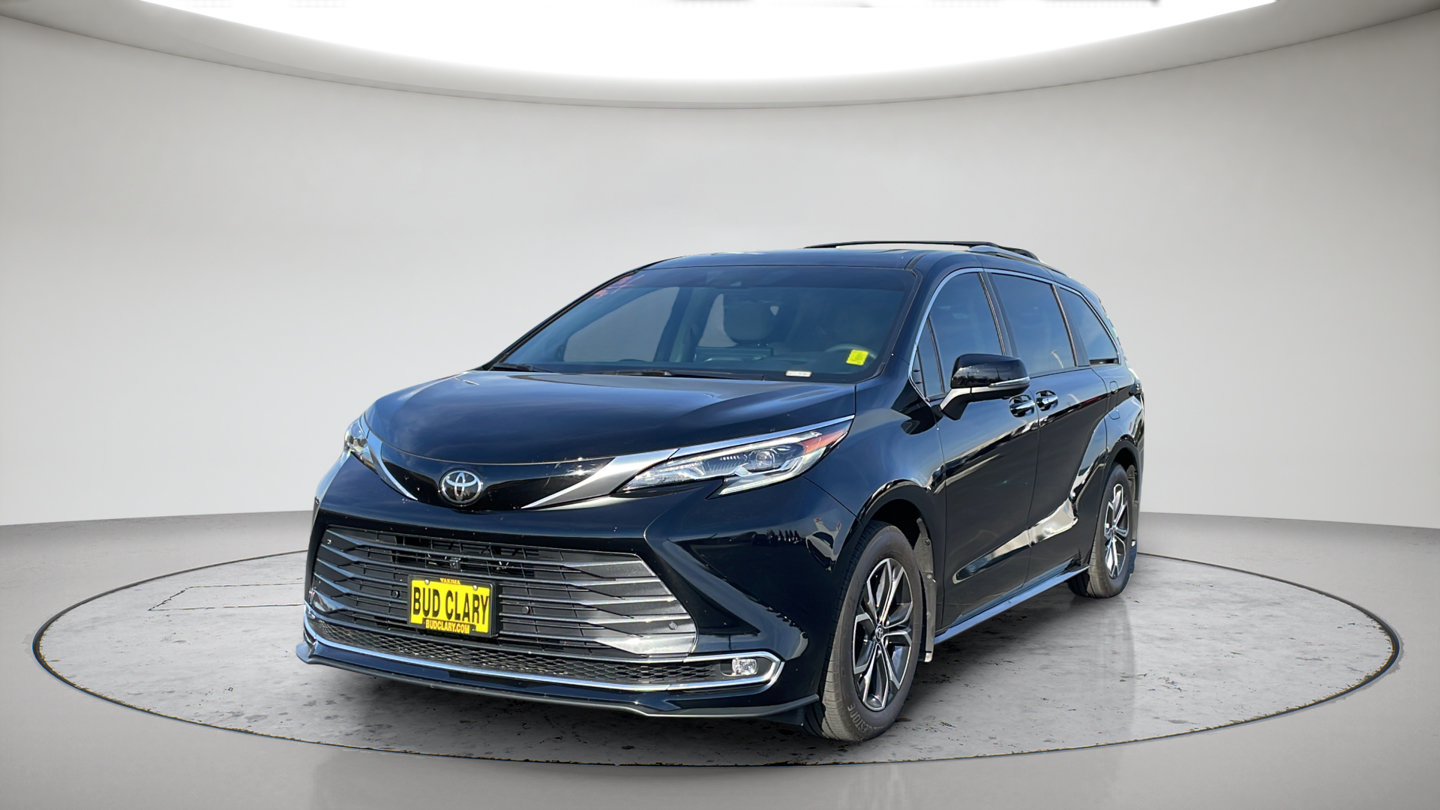 Certified 2026 Toyota Sienna Platinum