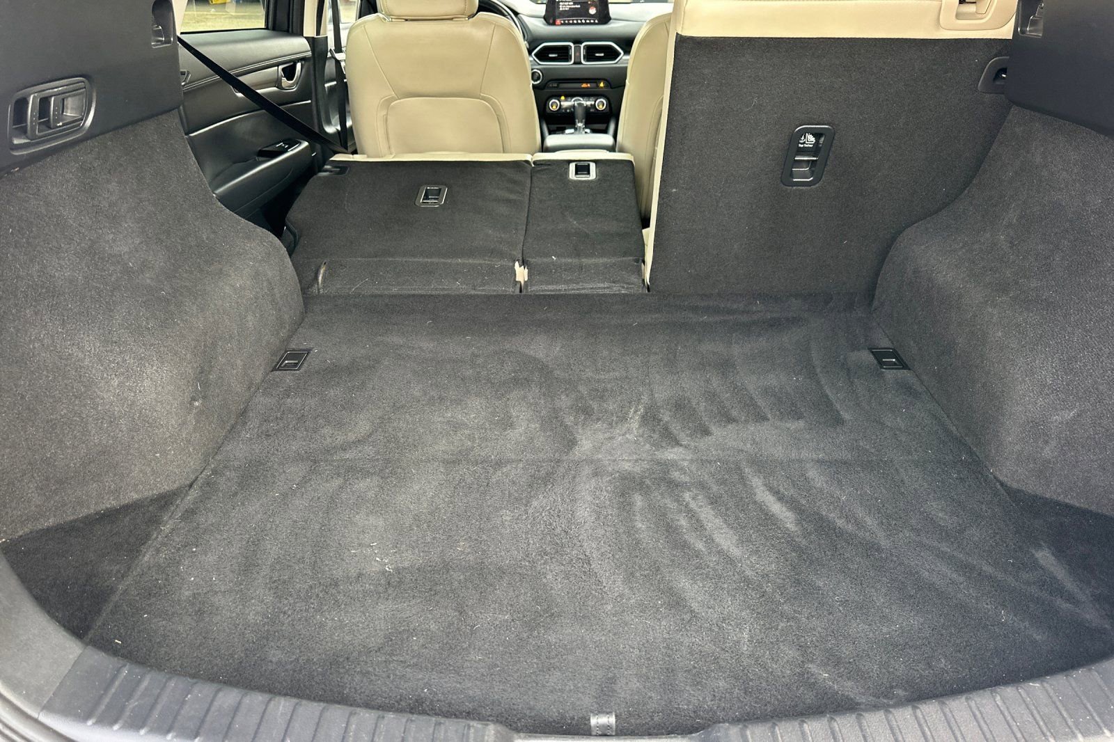 Used 2018 MAZDA CX-5 Touring w/ Preferred Equipment Package FWD image 18