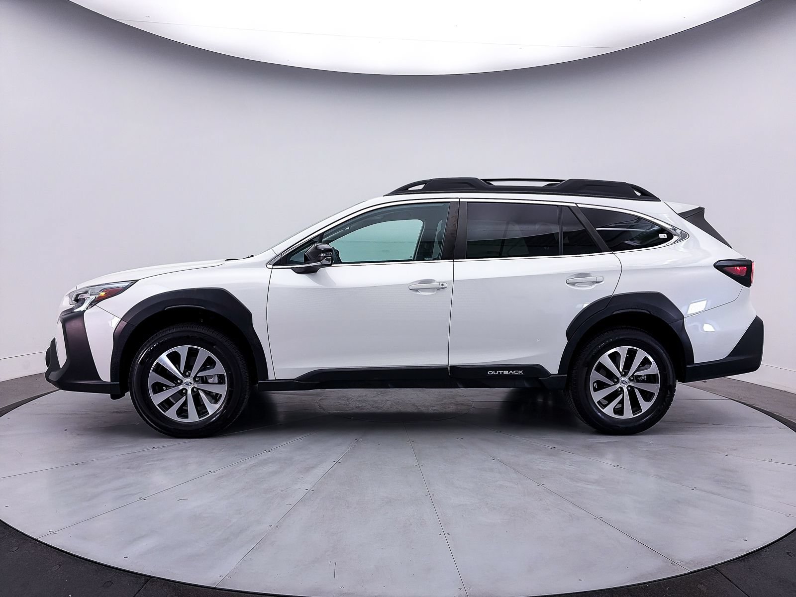 Used 2023 Subaru Outback Premium AWD/4WD image 39
