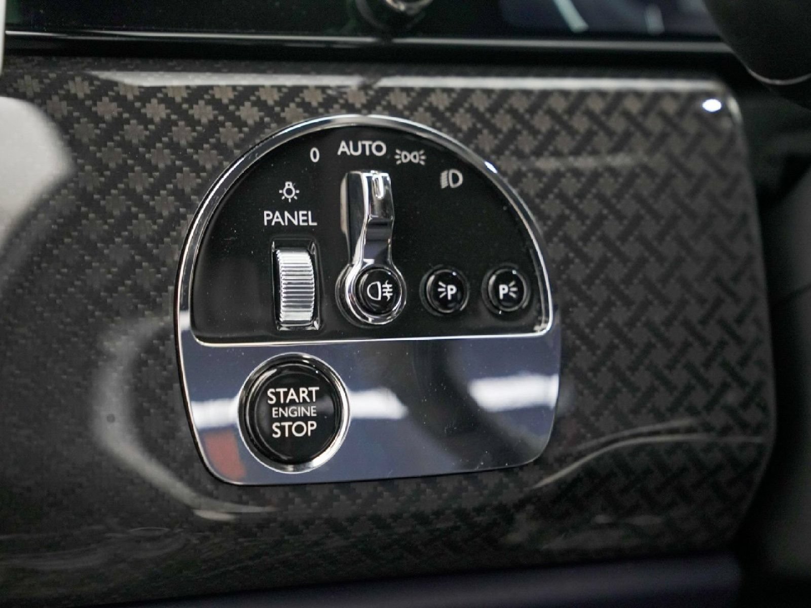New 2026 Rolls-Royce Cullinan Black Badge AWD/4WD image 18