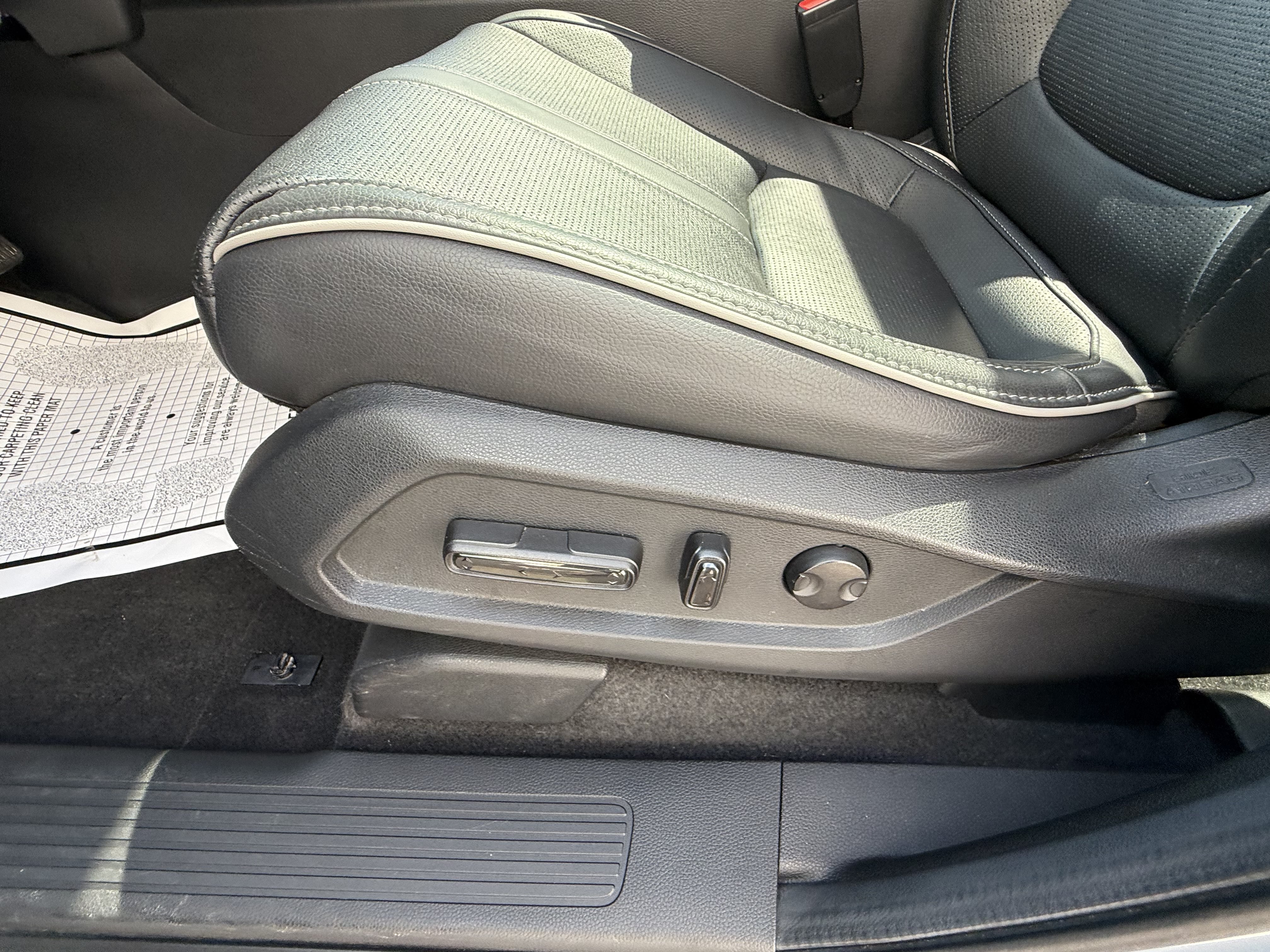 Used 2024 Honda Pilot Elite image 45
