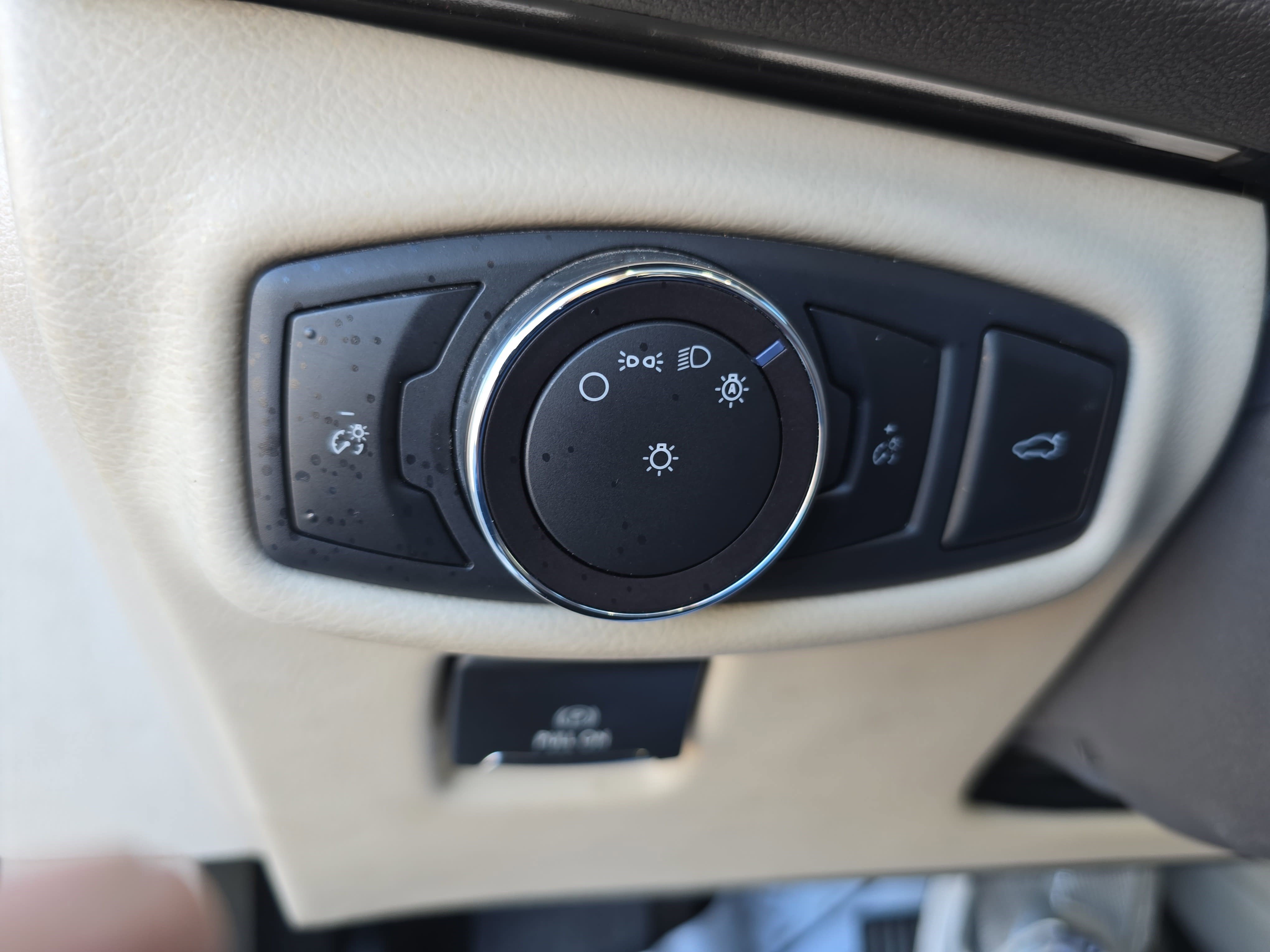 Used 2019 Lincoln MKZ Reserve w/ Luxury Package image 25