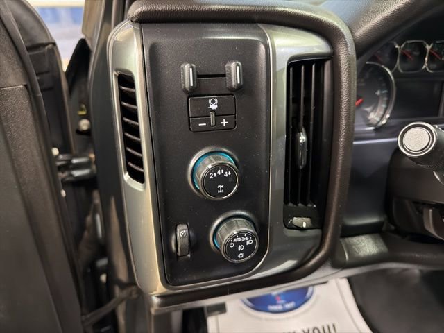 Used 2019 Chevrolet Silverado 3500 LT AWD/4WD image 17
