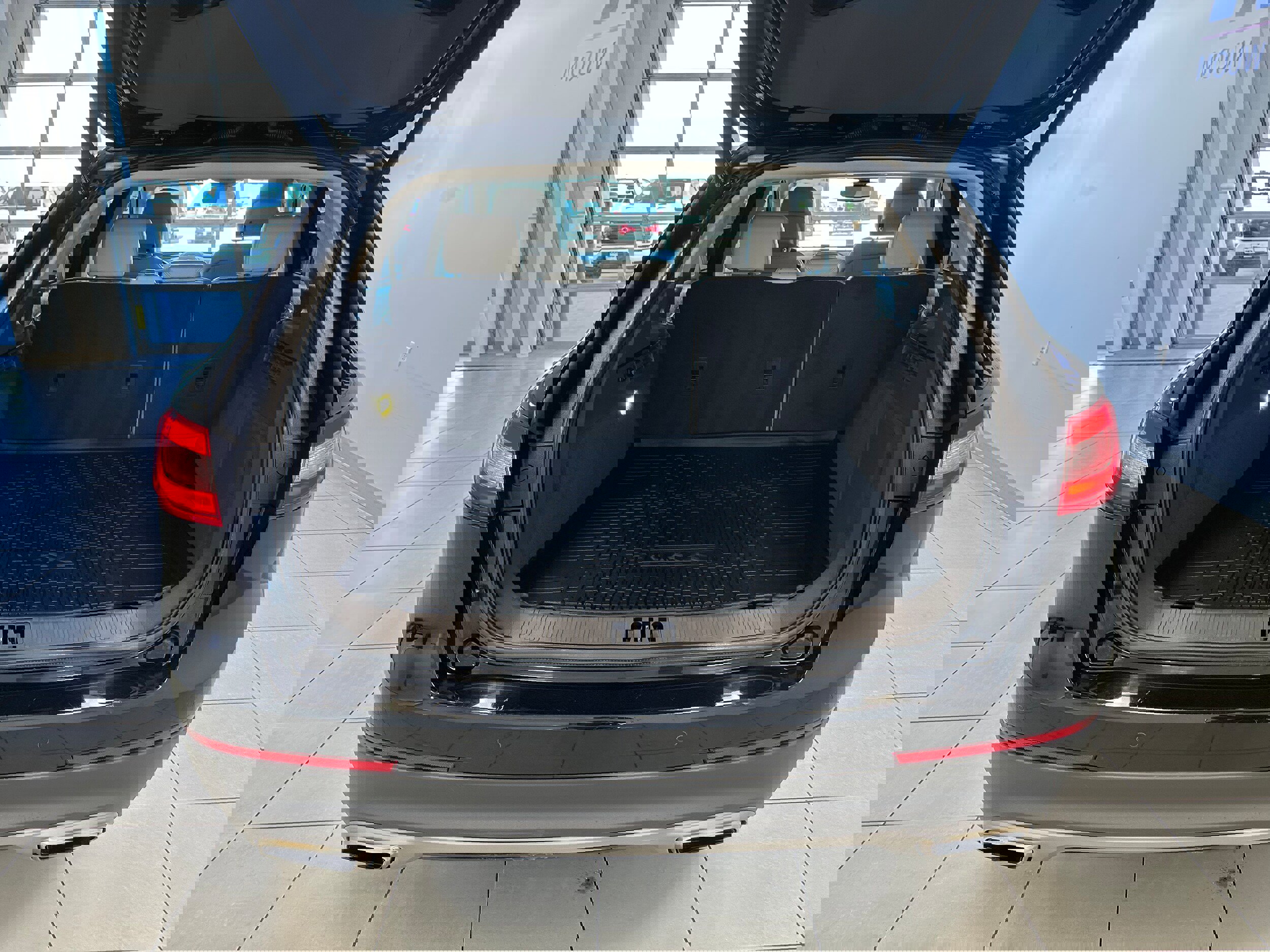 Used 2016 Lincoln MKX Reserve w/ Driver Assistance Package image 7