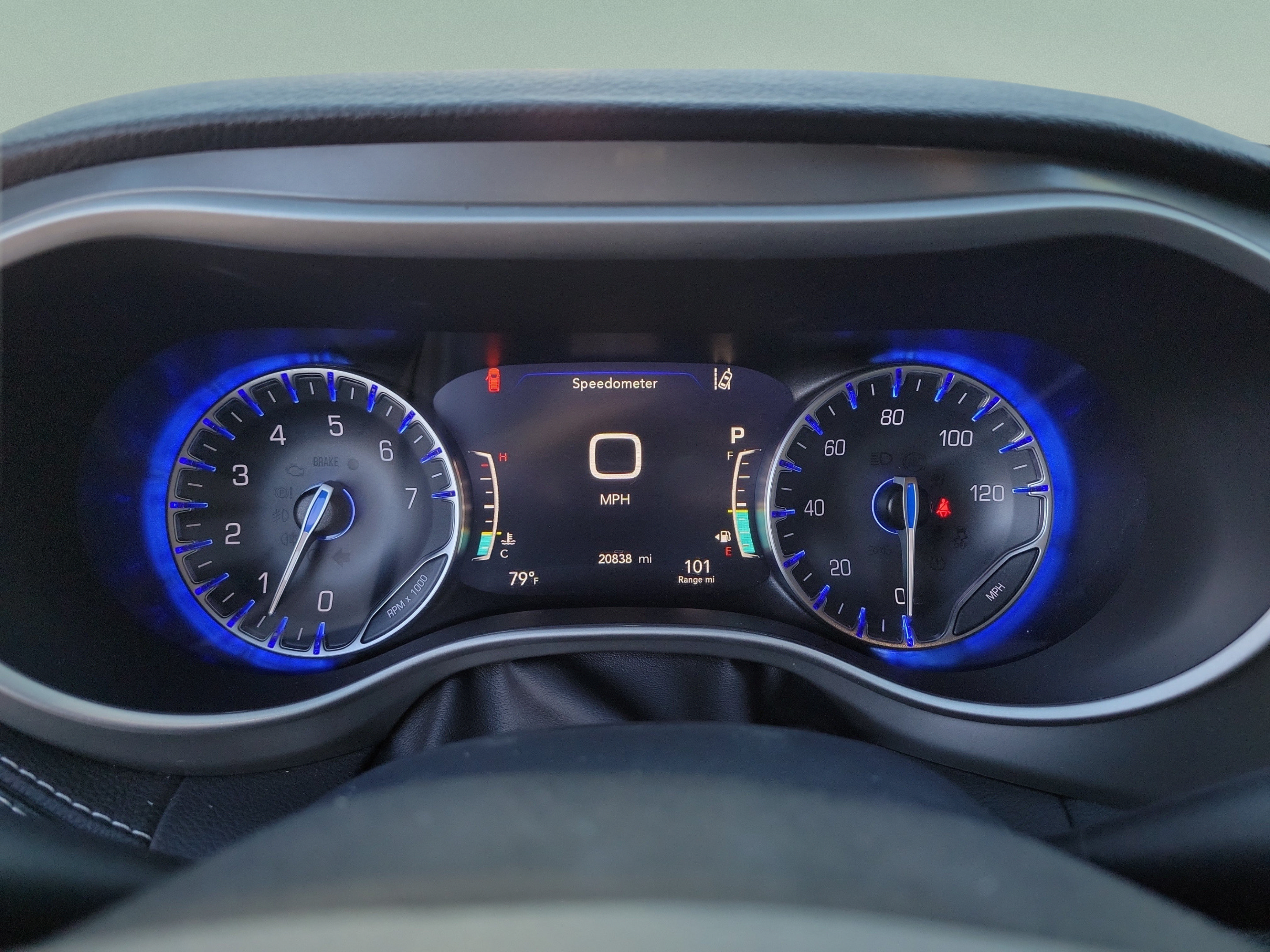 Used 2025 Chrysler Pacifica Select FWD image 30