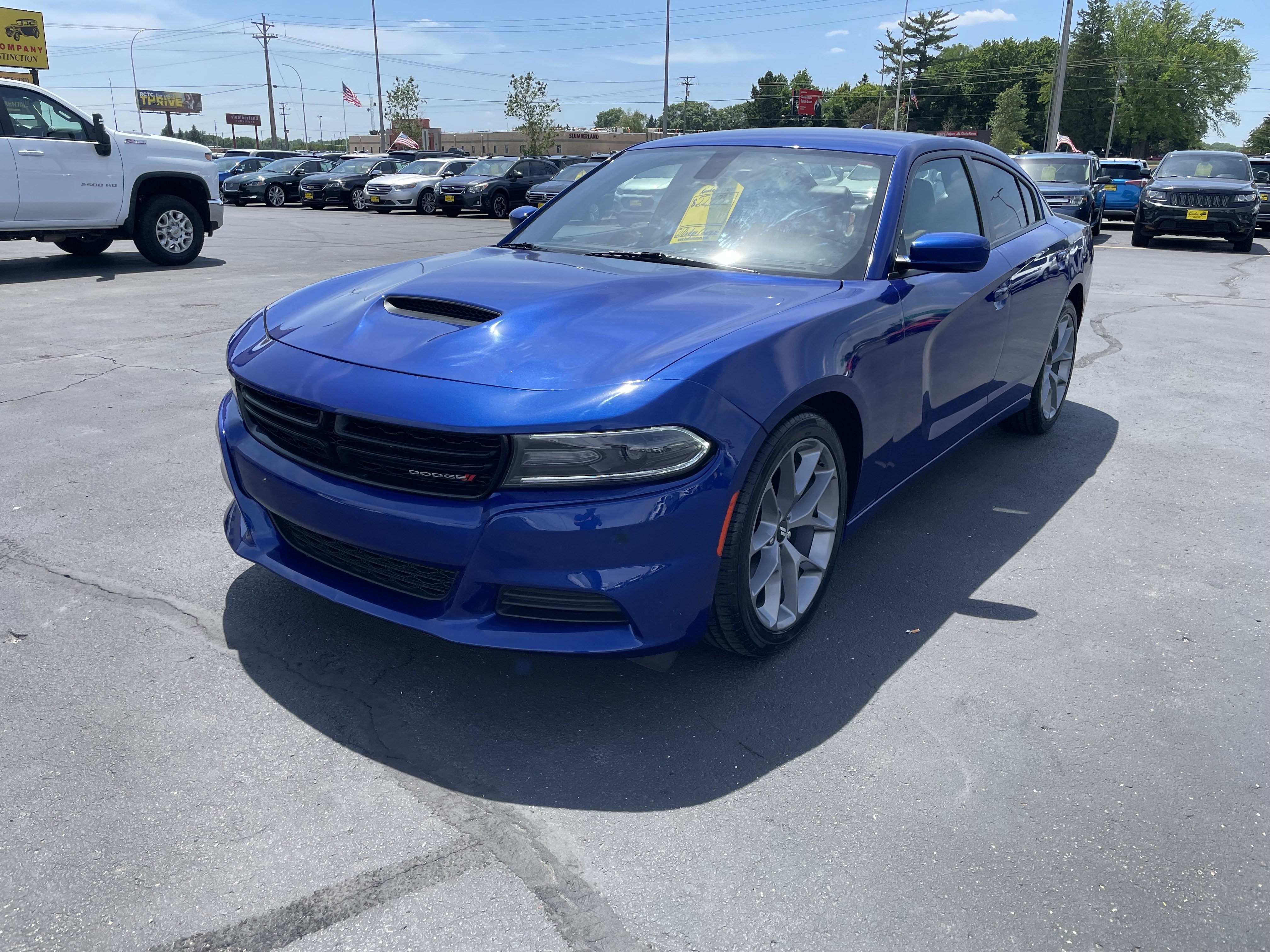Used 2021 Dodge Charger SXT w/ Plus Group RWD image 4
