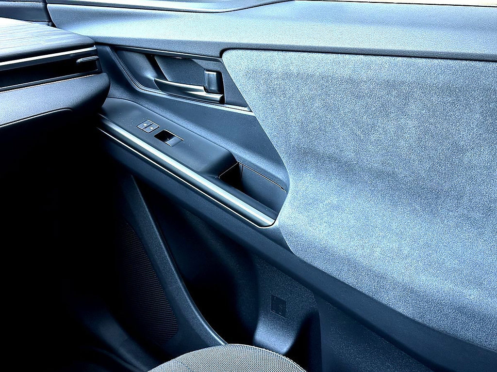 New 2026 Toyota C-HR AWD/4WD image 19