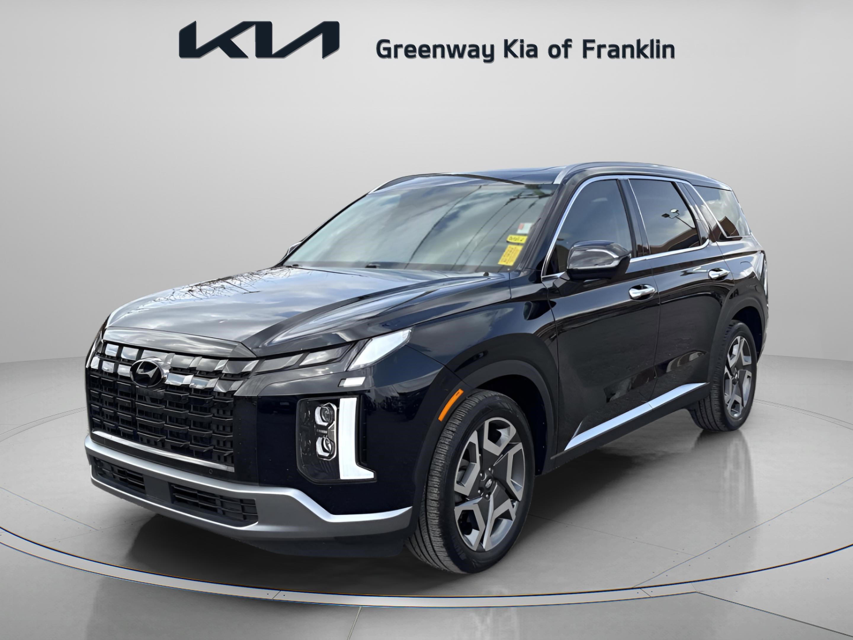 Used 2024 Hyundai Palisade Limited image 3