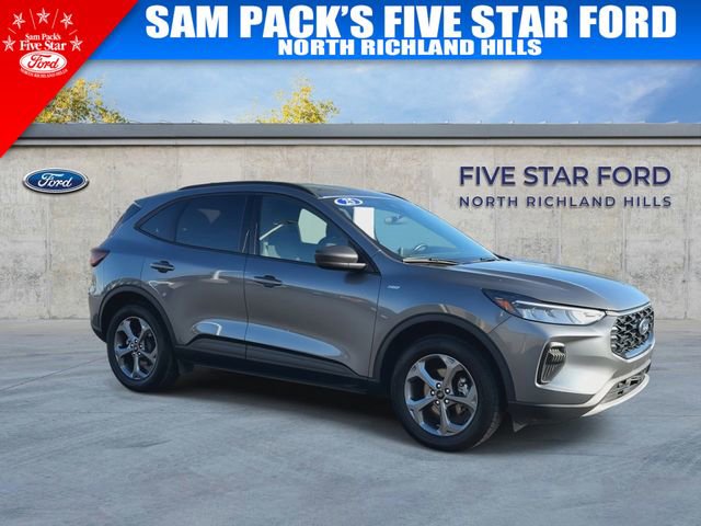 Used 2025 Ford Escape ST-Line image 2