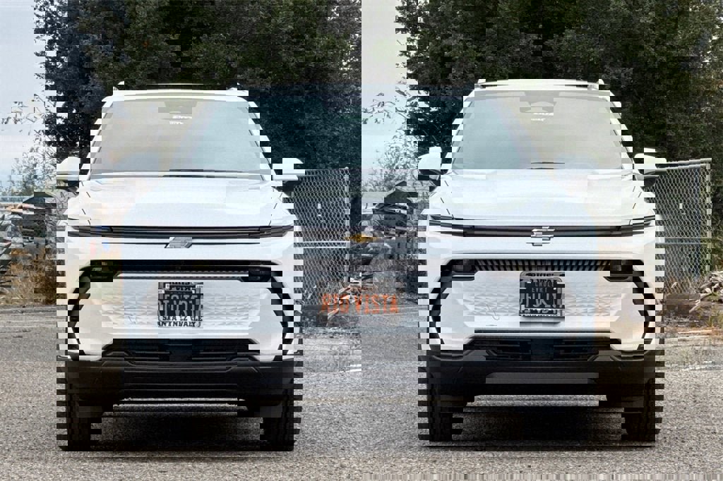 New 2026 Chevrolet Equinox EV LT image 9