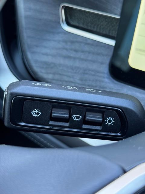 Used 2022 Rivian R1T Launch Edition image 29