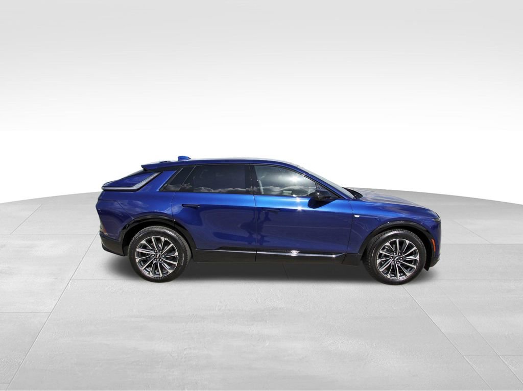 New 2026 Cadillac Lyriq Sport RWD image 5