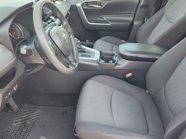 Used 2019 Toyota RAV4 XLE w/ Carpet Mat Package image 9