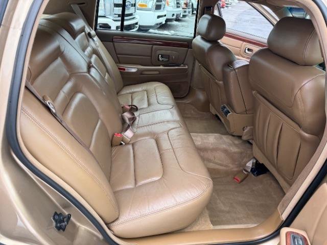 Used 1998 Cadillac De Ville FWD image 30