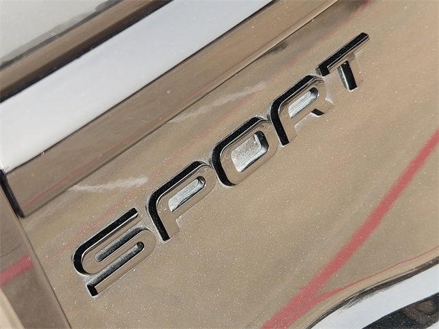 Used 2024 Land Rover Discovery Sport Dynamic SE image 12