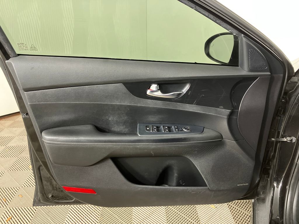 Used 2020 Kia Forte GT-Line w/ GT-Line Premium Package image 23