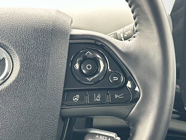 Used 2022 Toyota Prius XLE w/ Advanced Technology Package image 7