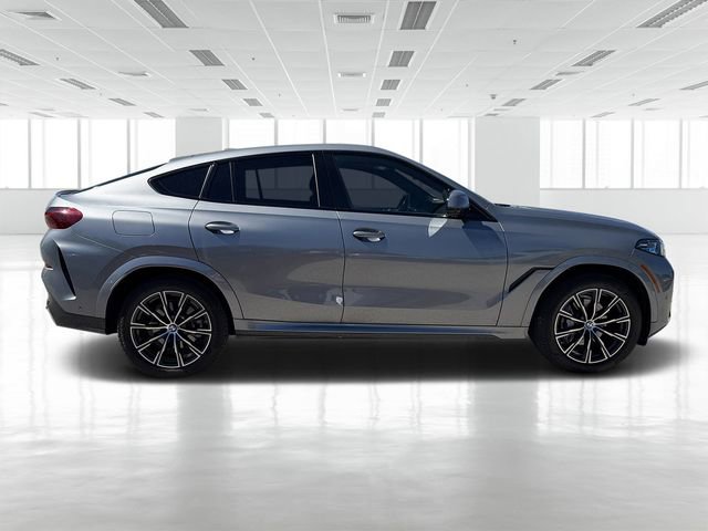 Certified 2025 BMW X6 xDrive40i w/ Climate Comfort Package image 2
