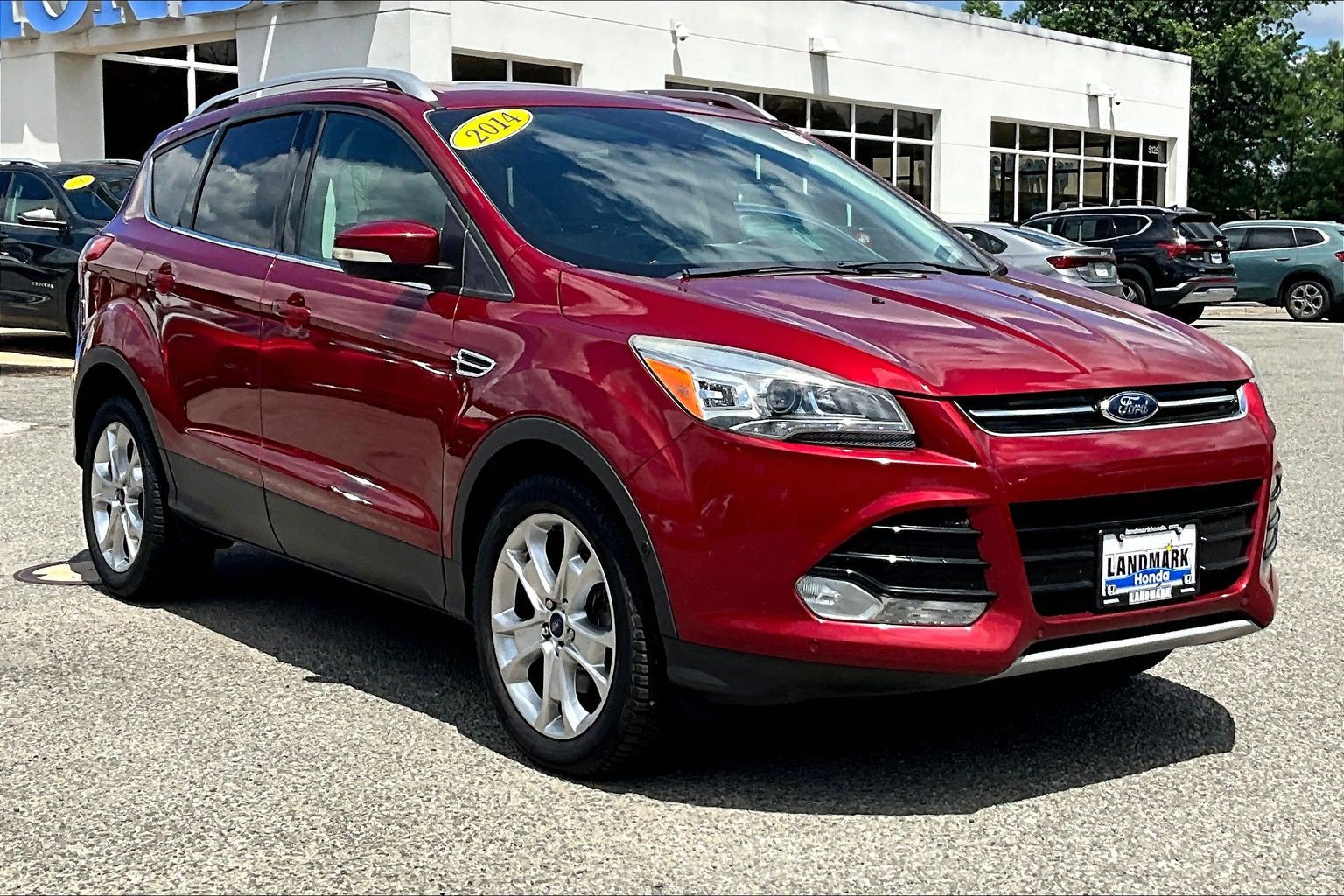 Used 2014 Ford Escape Titanium w/ Equipment Group 401A AWD/4WD image 11