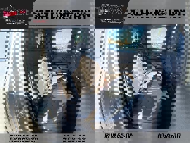 Used 2024 GMC Canyon Elevation w/ Elevation Premium Package image 8