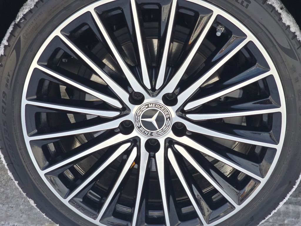 Certified 2025 Mercedes-Benz C 300 4MATIC Sedan image 10