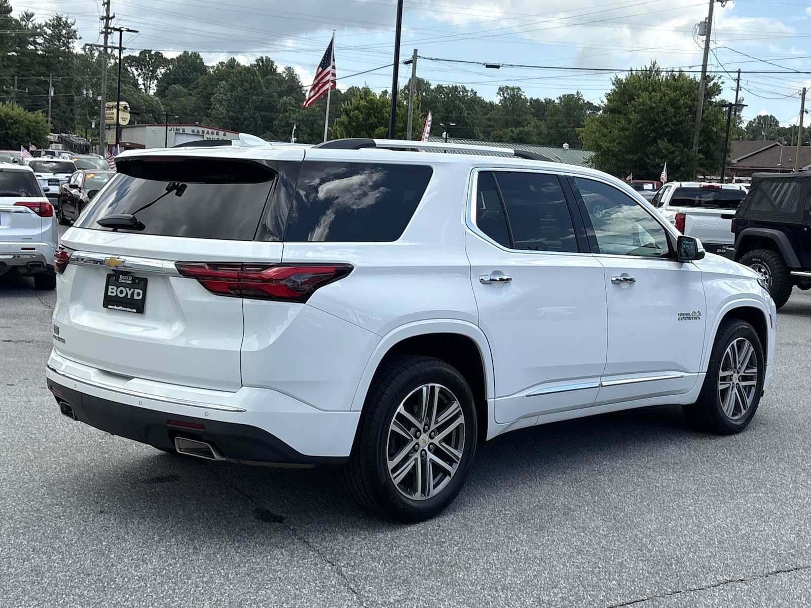 Used 2022 Chevrolet Traverse High Country FWD image 6