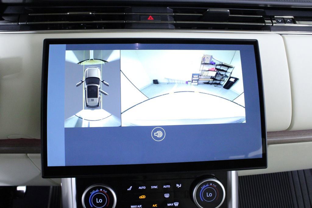 Used 2023 Land Rover Range Rover SE image 28